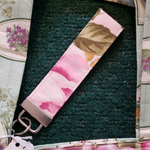 Designer shoulder bag/purse, fits most tablets - Picture 3 of 6